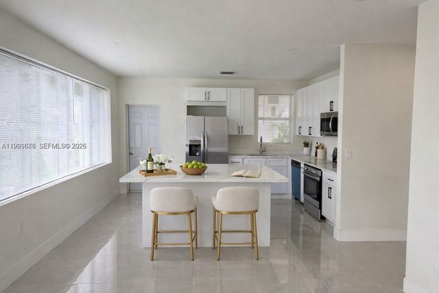 3079 NW Flagler Ter, Miami, FL 33125