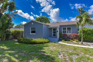 340 Russlyn Drive, West Palm Beach, FL 33405