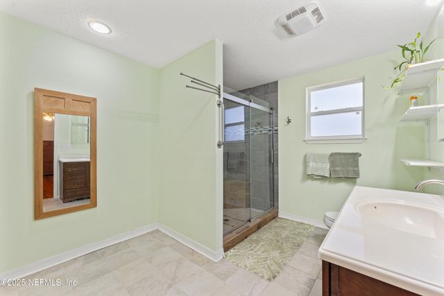 34 N COLLEGE Street, Macclenny, FL 32063