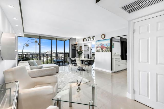 20335 W Country Club 1901, Aventura, FL 33180
