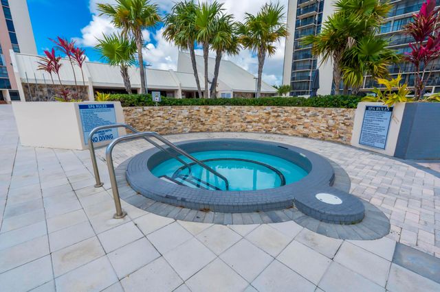 20335 W Country Club 1901, Aventura, FL 33180