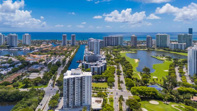 20335 W Country Club 1901, Aventura, FL 33180