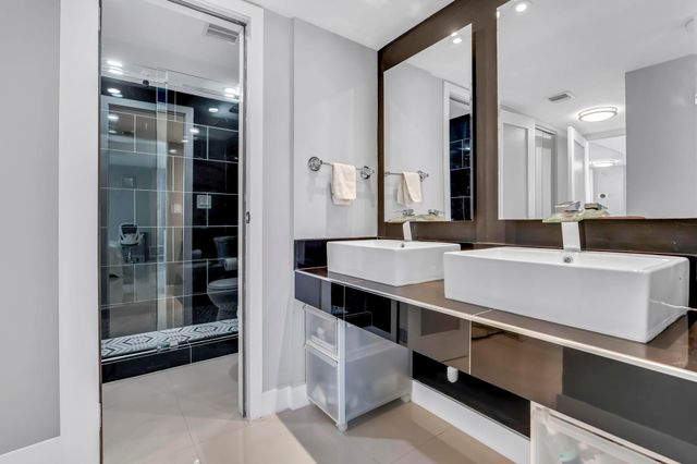 20335 W Country Club 1901, Aventura, FL 33180