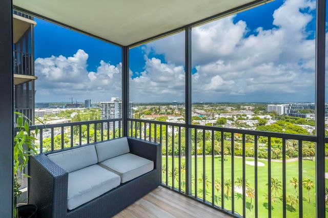 20335 W Country Club 1901, Aventura, FL 33180