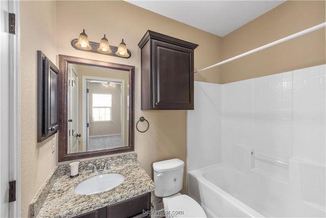 502 Deacon Drive W, College Station, TX 77845