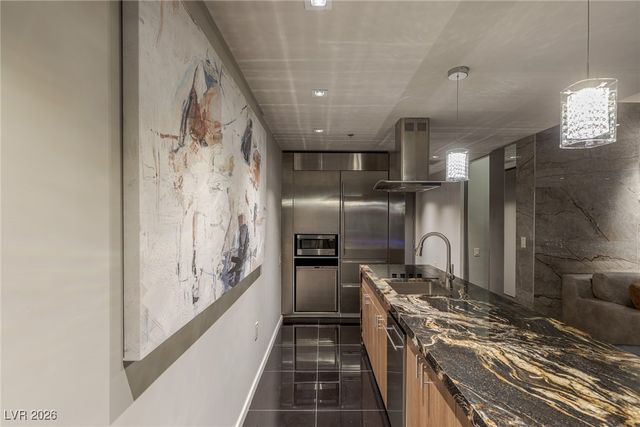 4381 West FLAMINGO Road 2622, Las Vegas, NV 89103