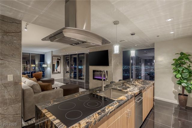 4381 West FLAMINGO Road 2622, Las Vegas, NV 89103