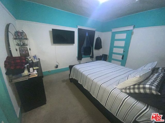 3770 Maple Avenue, Los Angeles, CA 90011