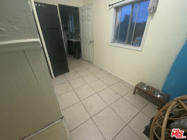 3770 Maple Avenue, Los Angeles, CA 90011