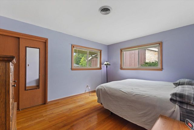 4420 N 110th STREET, Wauwatosa, WI 53225