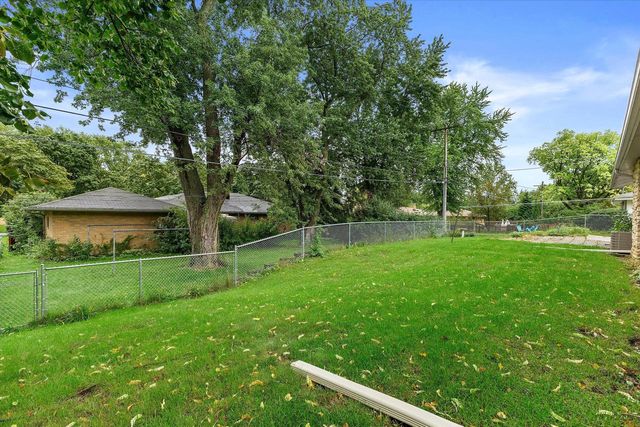 4420 N 110th STREET, Wauwatosa, WI 53225