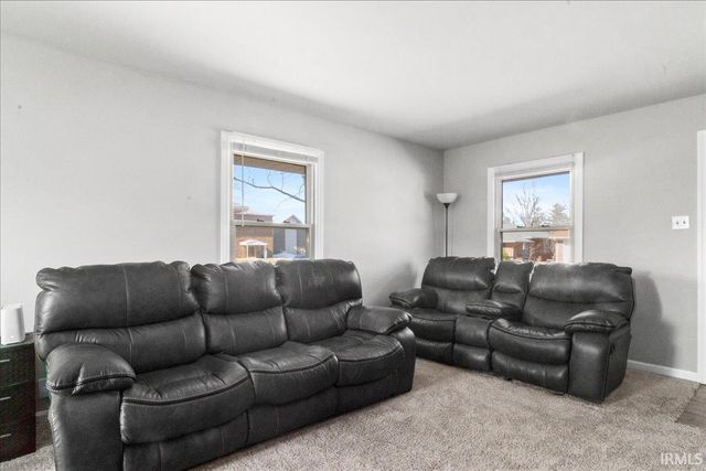 2507 Vogel Road, Evansville, IN 47711