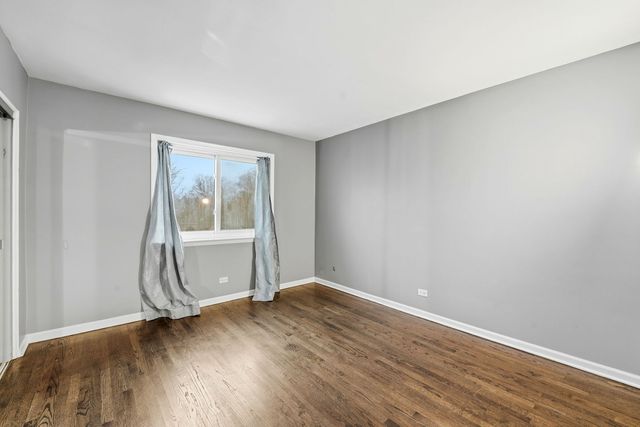 9350 Bay Colony Drive 3W, Des Plaines, IL 60016