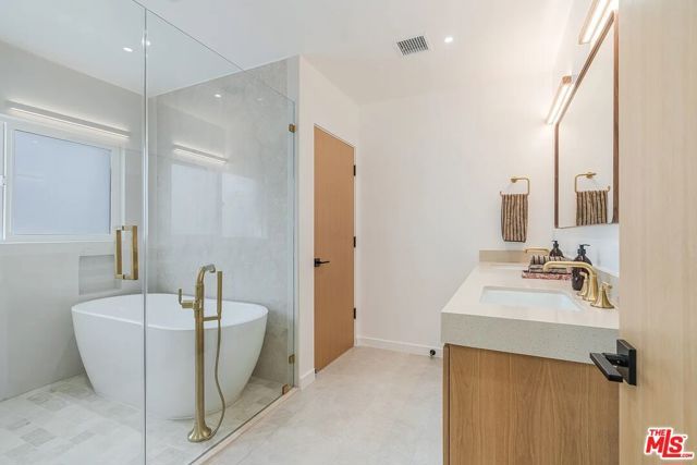 8417 Holy Cross Place 1&2, Los Angeles, CA 90045
