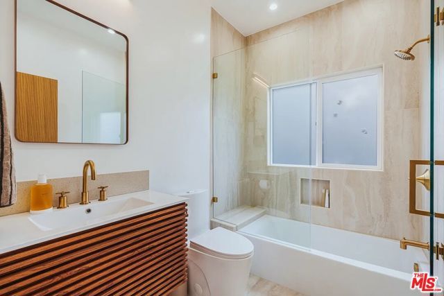 8417 Holy Cross Place 1&2, Los Angeles, CA 90045