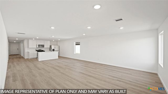 172 Baby Calf Roping Road, Jarrell, TX 76537