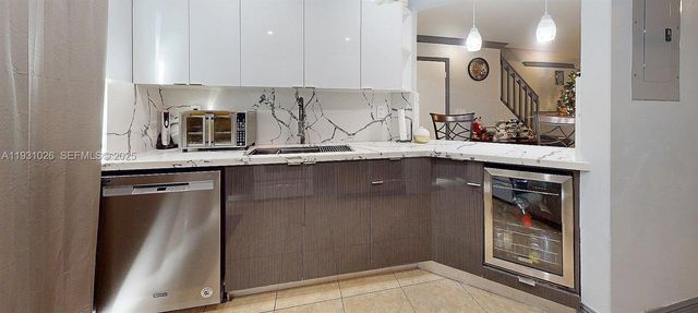 6279 SW 128th Ct, Miami, FL 33183