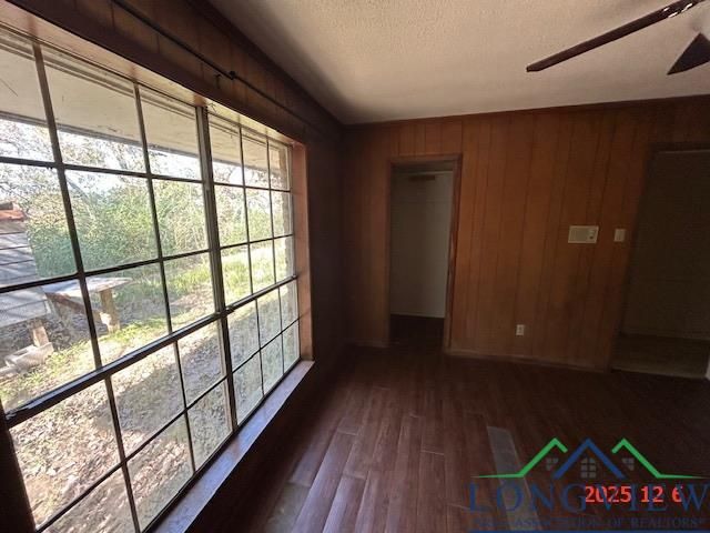 1092 ACR 318, Frankston, TX 75763