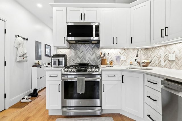 120 Bremen St 1, Boston, MA 02128