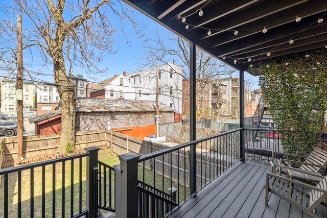 120 Bremen St 1, Boston, MA 02128