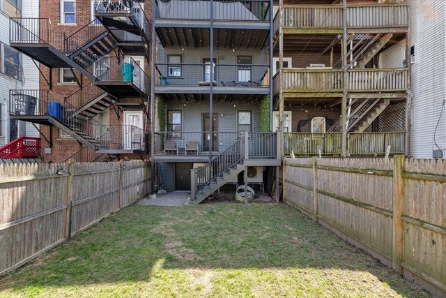 120 Bremen St 1, Boston, MA 02128