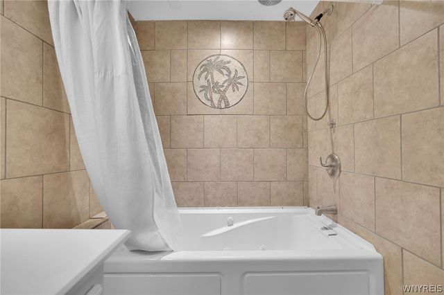 7126 Boston Cross Road E, Boston, NY 14025