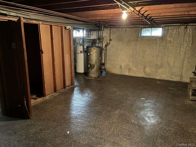 1474 Stephen Marc Lane, East Meadow, NY 11554