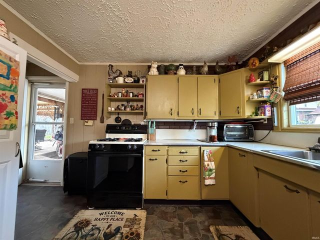 324 M Street, Bedford, IN 47421