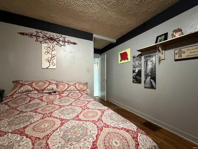 324 M Street, Bedford, IN 47421