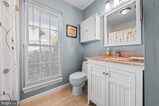 144 PETER RD, Manahawkin, NJ 08050