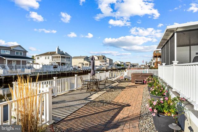 144 PETER RD, Manahawkin, NJ 08050