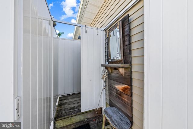 144 PETER RD, Manahawkin, NJ 08050