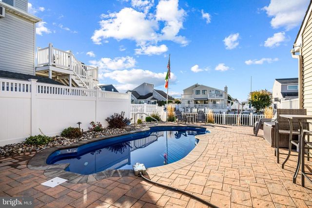 144 PETER RD, Manahawkin, NJ 08050
