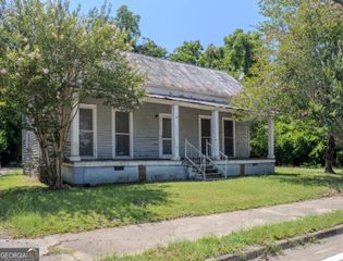 110 S 4th Street, Tennille, GA 31089