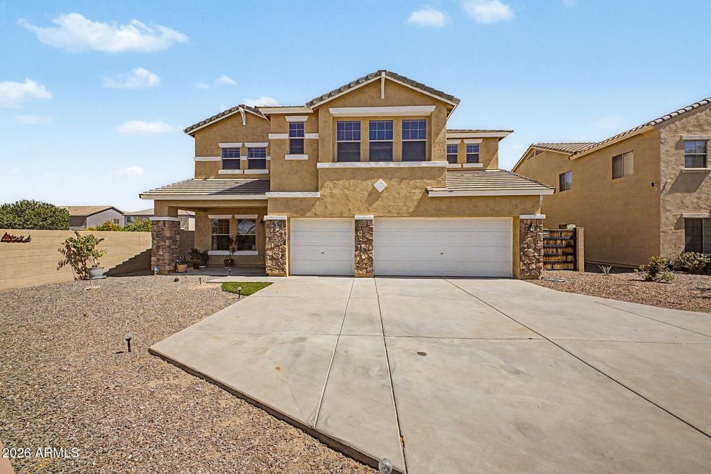 767 E CLEVELAND Court, San Tan Valley, AZ 85140