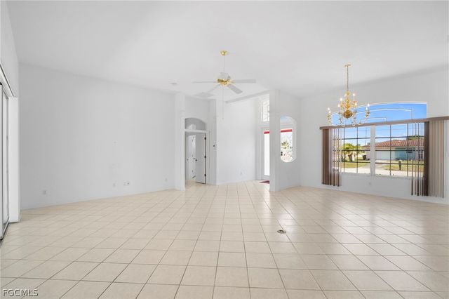 4416 SE 10th PL, Cape Coral, FL 33904