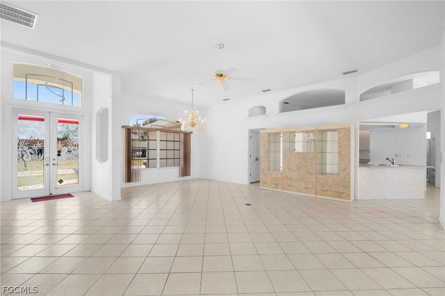 4416 SE 10th PL, Cape Coral, FL 33904