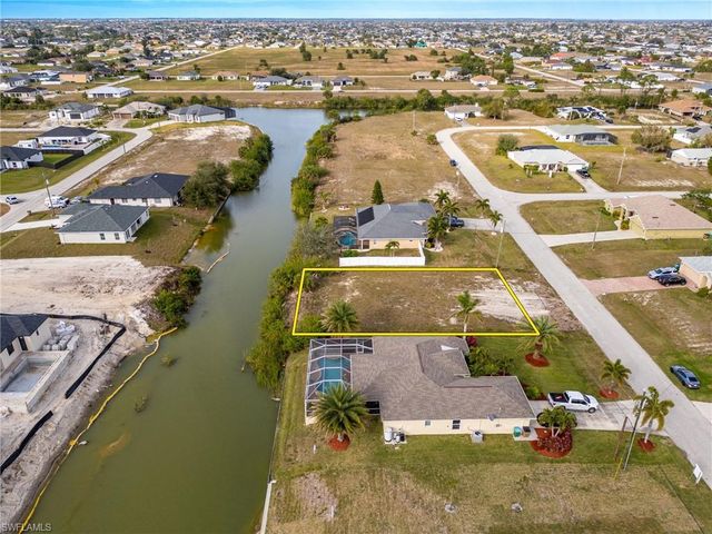 1720 NW 2nd TER, Cape Coral, FL 33993