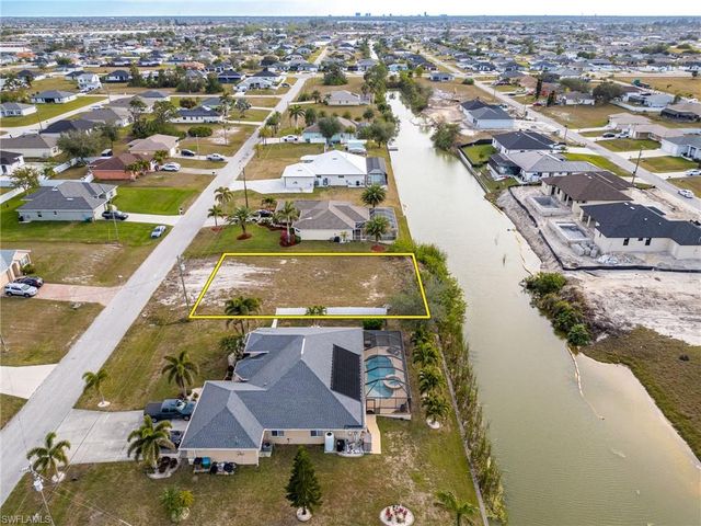 1720 NW 2nd TER, Cape Coral, FL 33993