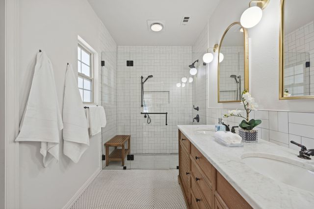 815 Turner Avenue, Dallas, TX 75208