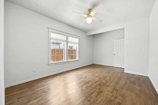 815 Turner Avenue, Dallas, TX 75208