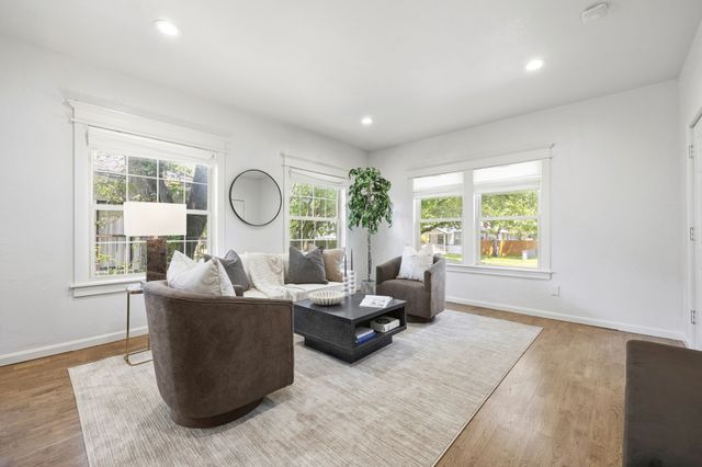 815 Turner Avenue, Dallas, TX 75208