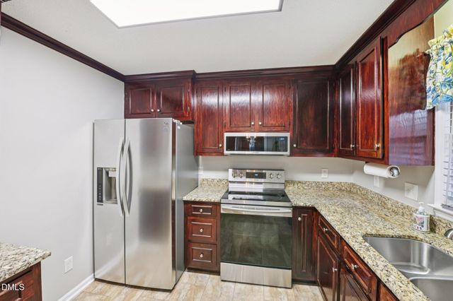 10 Syracuse Place, Durham, NC 27704