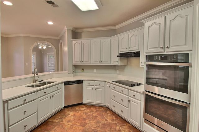 255 ELLAWOOD LN, Collierville, TN 38017