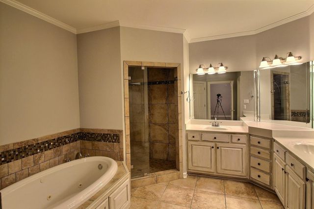 255 ELLAWOOD LN, Collierville, TN 38017