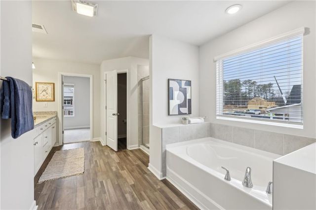 1492 Stephens View Drive, Loganville, GA 30052