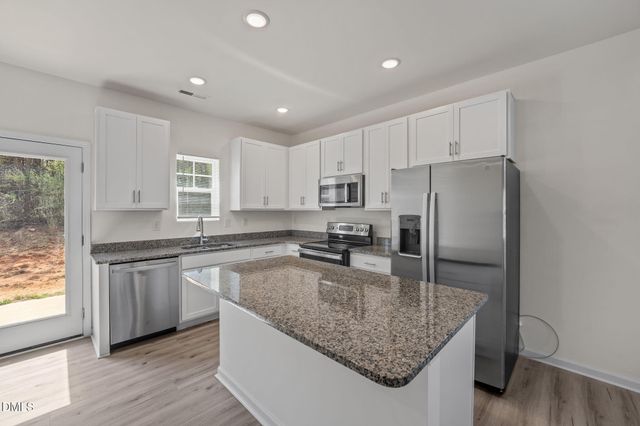 619 East Street, Reidsville, NC 27320