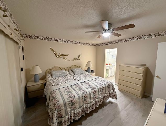 1270 PARKSIDE GREEN Drive D, Greenacres, FL 33415