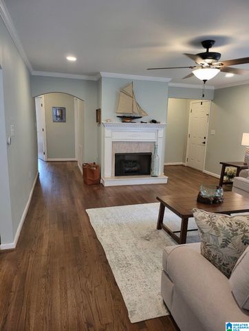 105 W STERRETT STREET, Columbiana, AL 35051