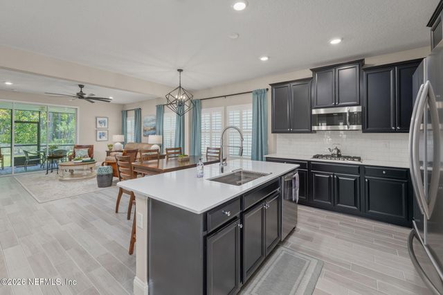 70 GREENIE Bend, St. Johns, FL 32259